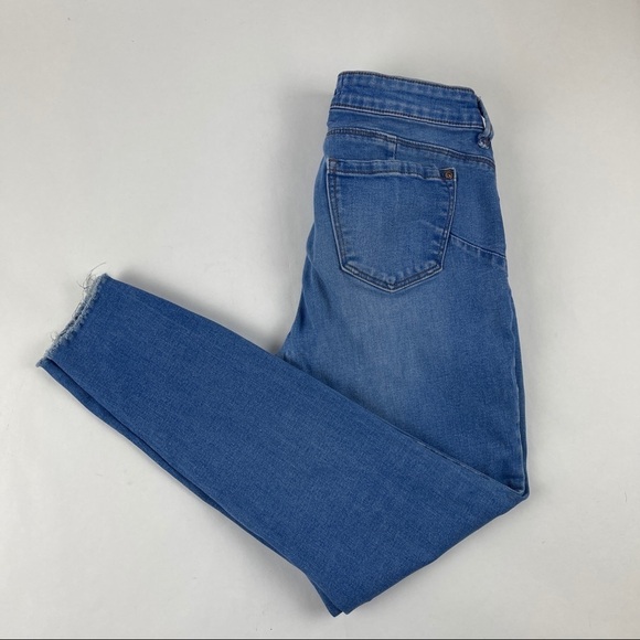 No Boundaries Denim - NOBO No Boundaries Jeans Womens Juniors Size 9 Light Wash Distressed